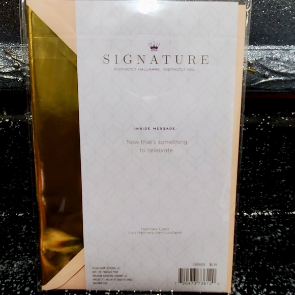 Hallmark Cards Signature Collection (3 cards) - Picture 4 of 9